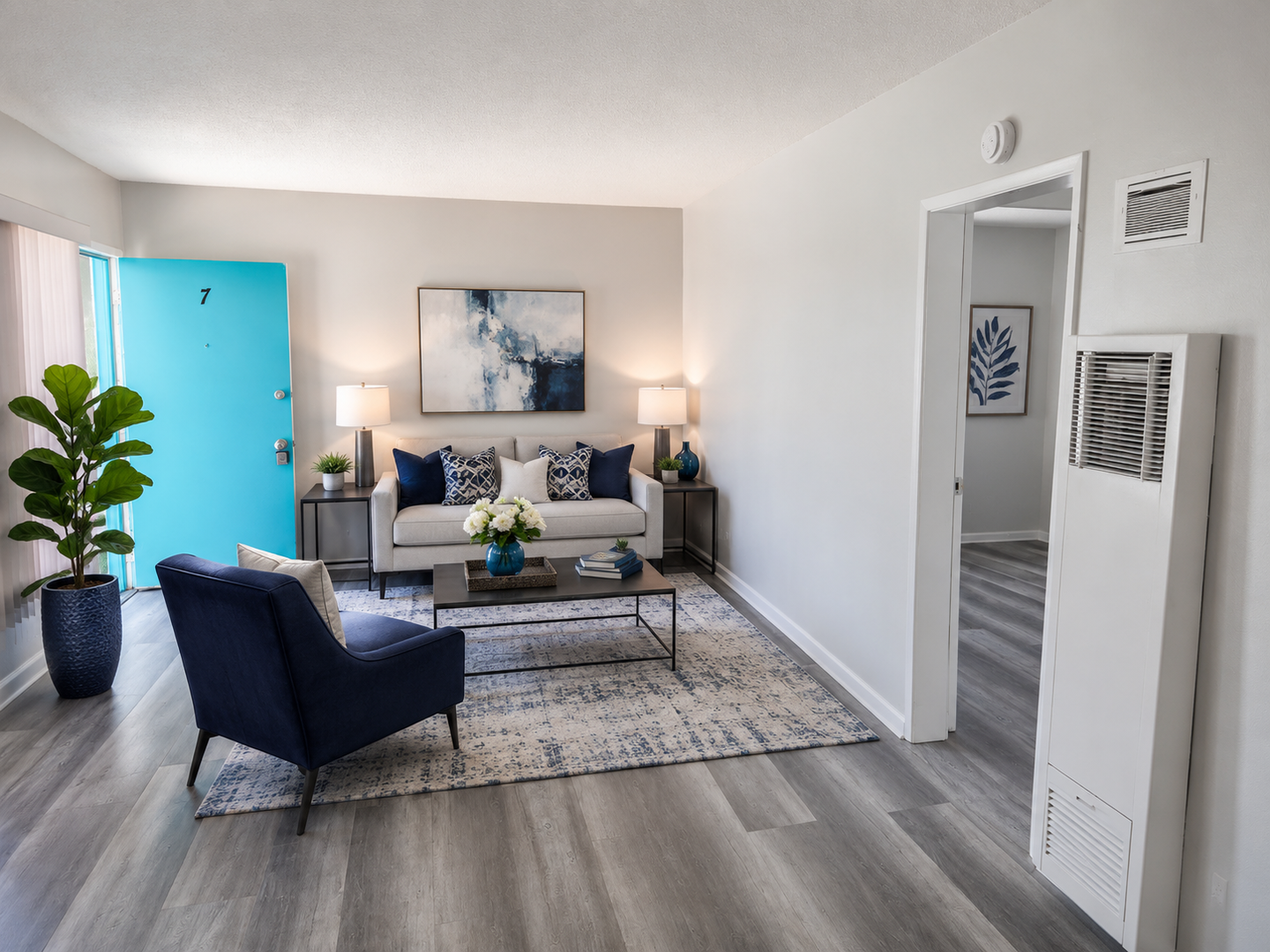 Downey Apartment: 8831 Rosecrans Ave