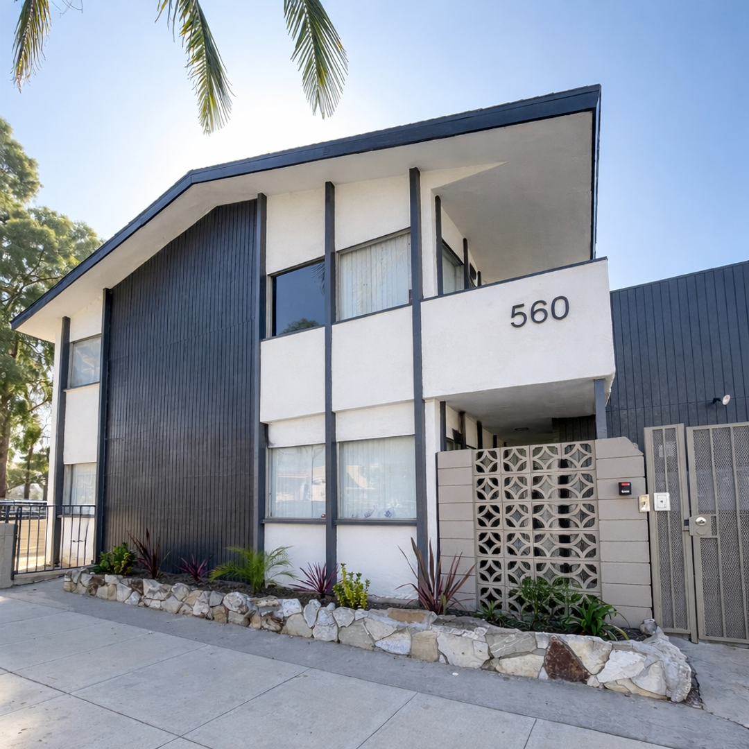 Long Beach Apartment: 560-570 E. 64th St.