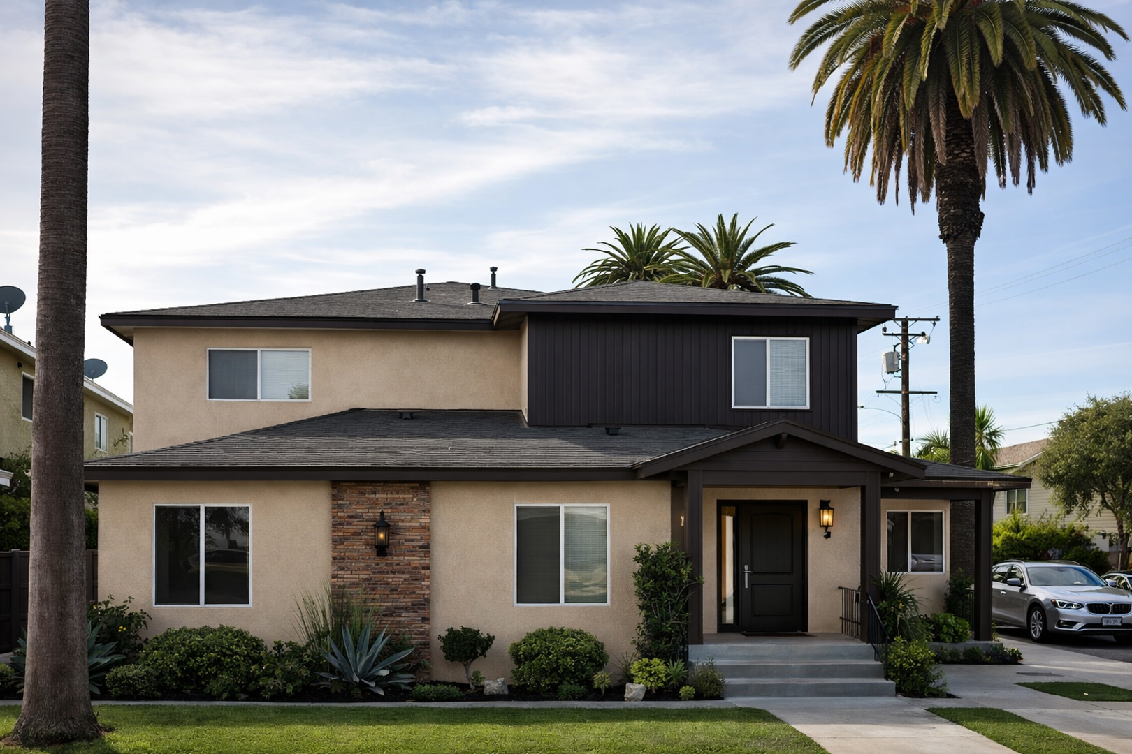 Paramount Apartment: 8100  Howe St.