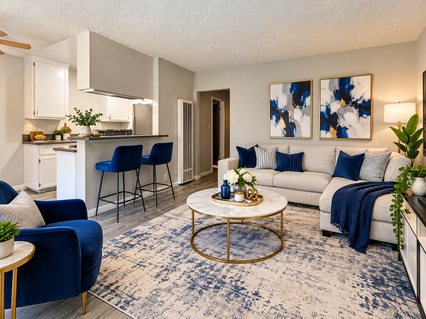 Long Beach Apartment: 1600 Orizaba Avenue
