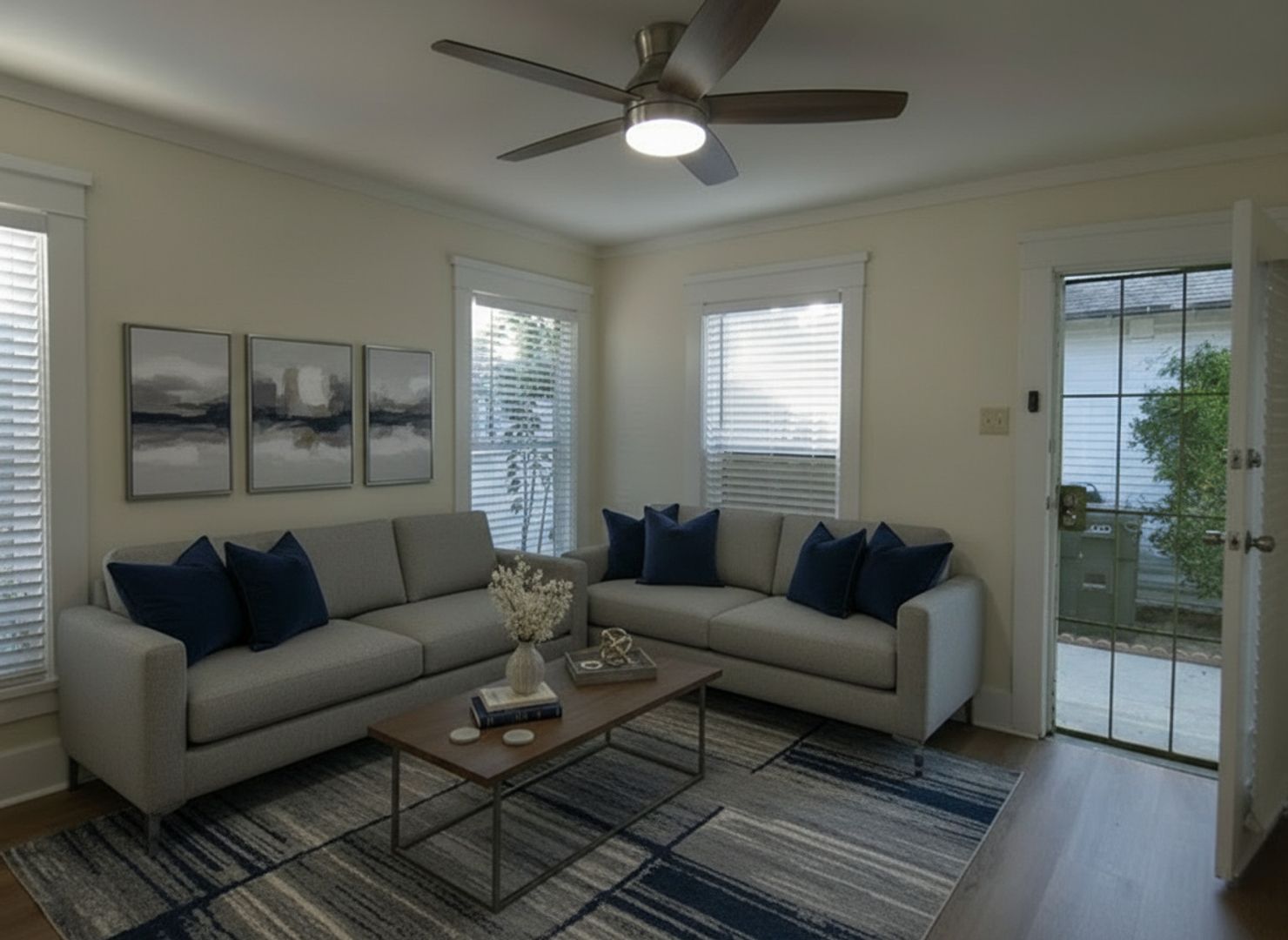 Long Beach Apartment: 242 W 14th Street