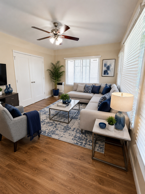 ***$500 OFF 1ST MONTH***STUNNING STUDIO 1 BATHROOM WITHIN A GATED BUILDING WITH ONSITE LAUNDRY AND ONSITE MANAGER*** – photo 1