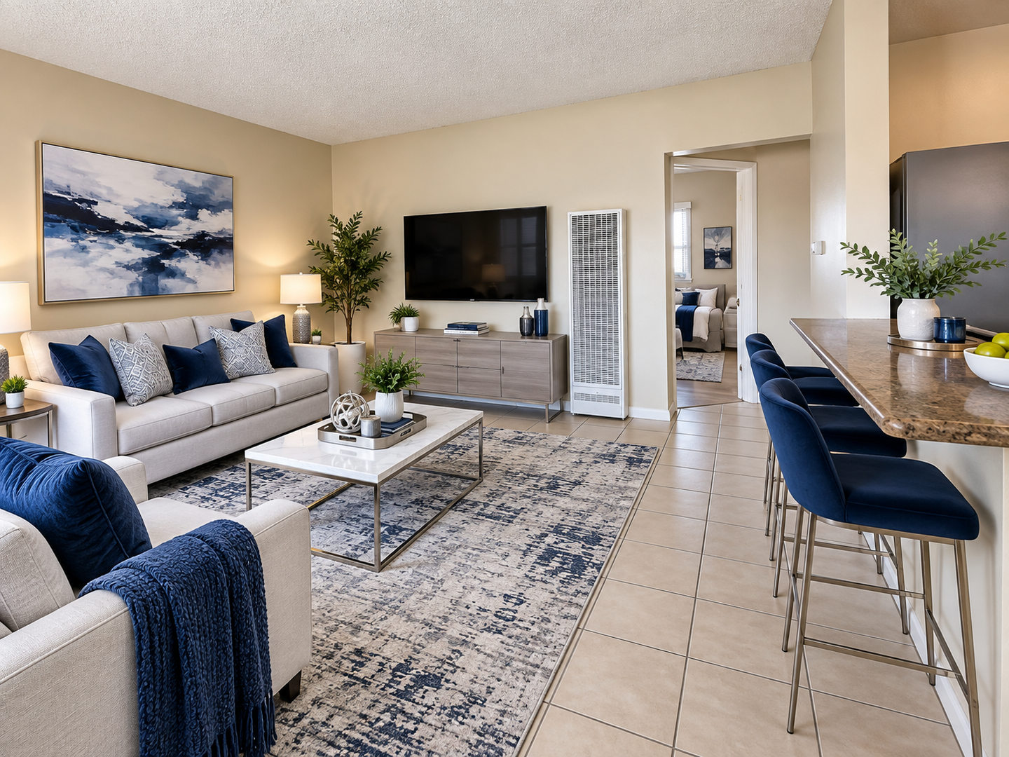 Long Beach Apartment: 1133 Cherry Ave.