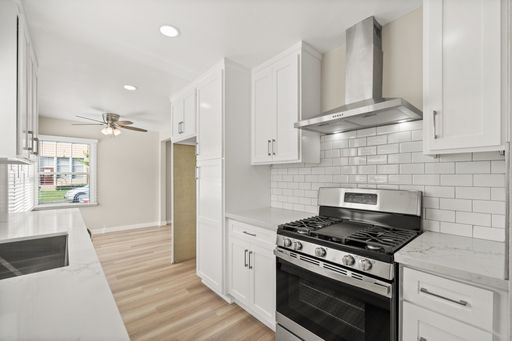 PORTABLE A/C + 65" TV MOVE-IN INCENTIVE! PET-FRIENDLY 1 BEDROOM 1 BATHROOM DOWNSTAIRS UNIT IN LONG BEACH!!!! – photo 1