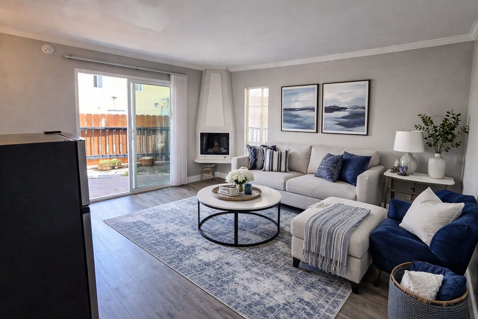 Marina Del Rey Apartment: 21 Spinnaker Street