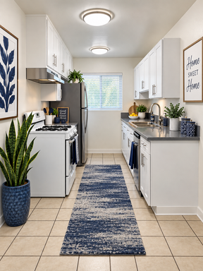 Spacious Downstairs 2 Bedroom 1 Bathroom Unit Located In Long Beach!!!! – photo 1