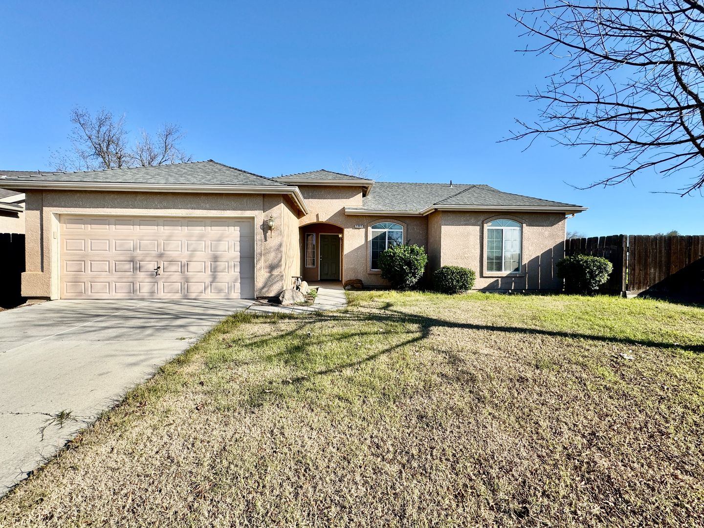 Dos Palos House: 2083 McTaggart Ave