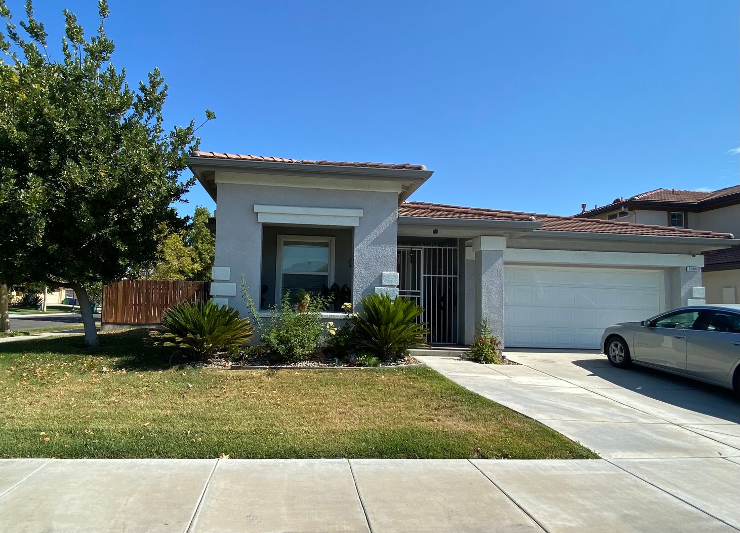 Los Banos House: 2306 N Rock Creek Dr