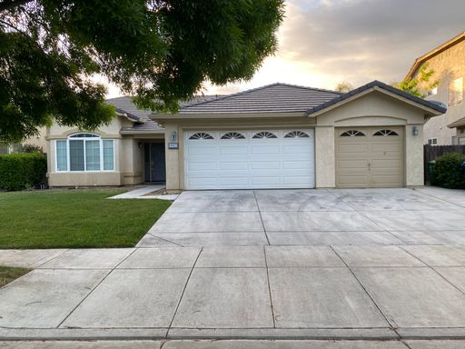 Nice 4 Bedroom 2 Bath Home For Rent – photo 1