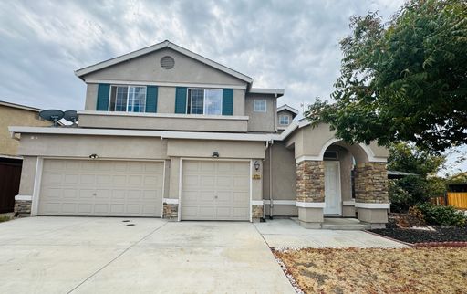 Beautifully Remodeled 5-Bedroom 4 Bath Home in Santa Nella!