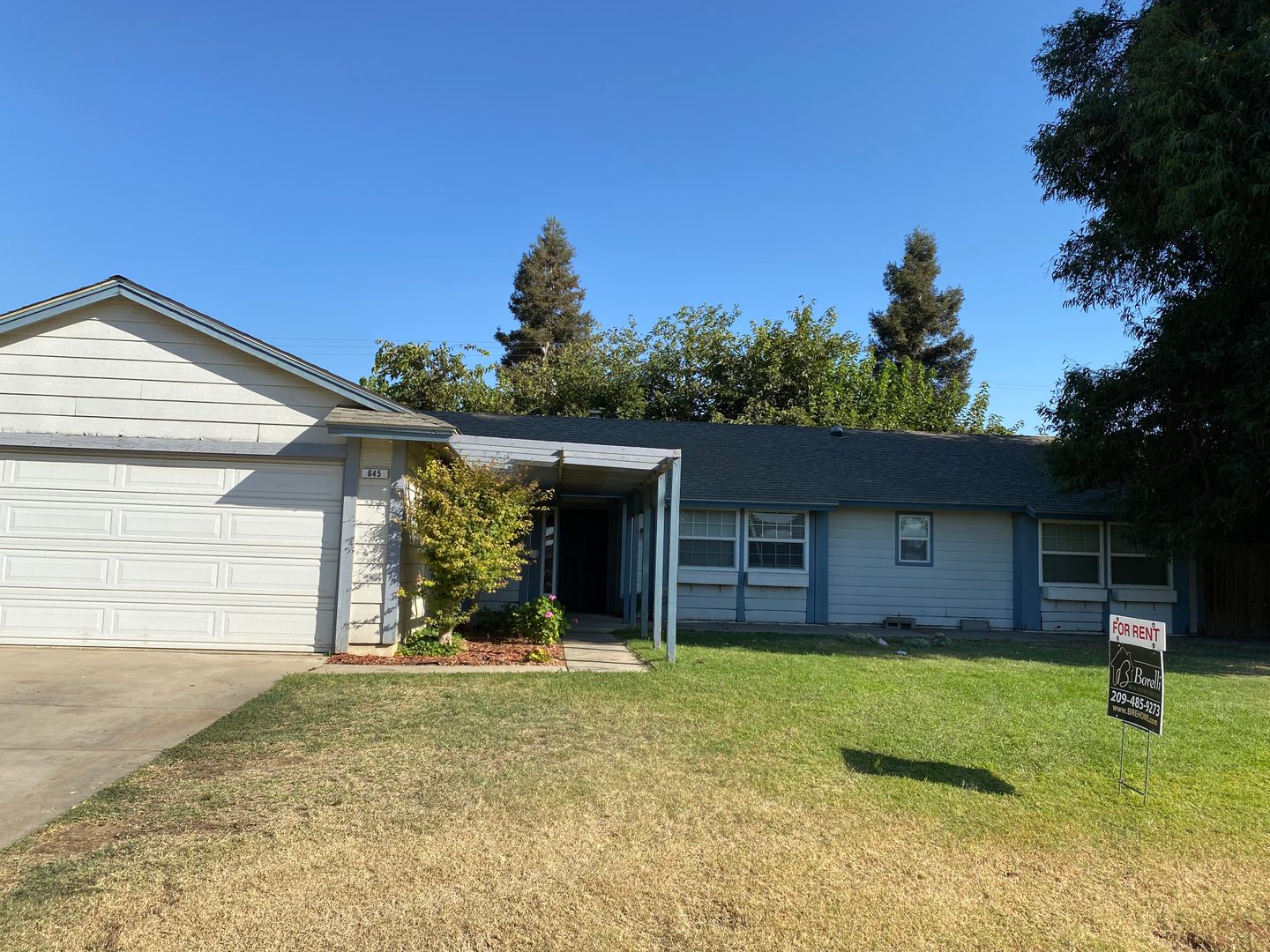 Chowchilla House: 645 Rosehill Drive