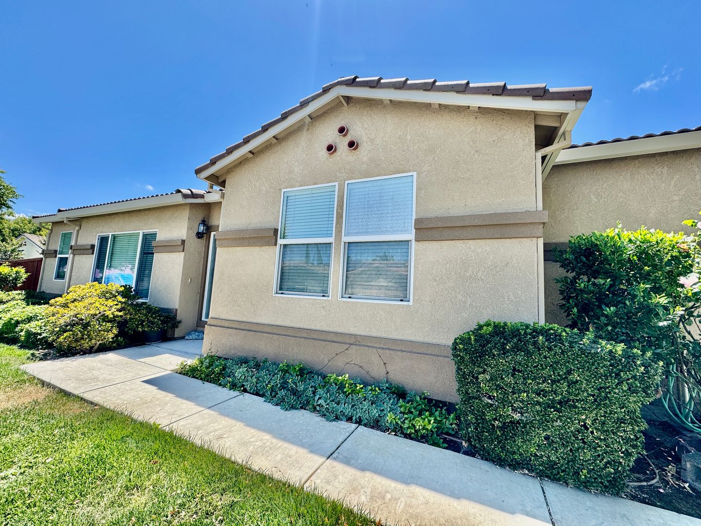 Los Banos House: 824 El Tesoro Ln