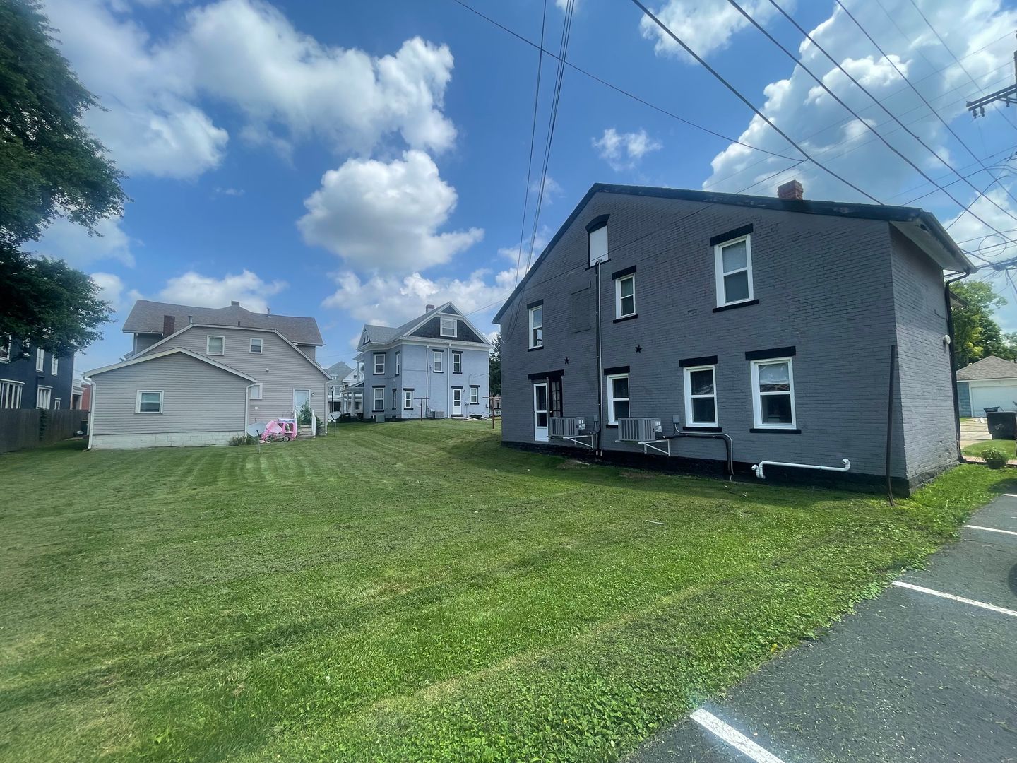 Xenia Apartment: 48-52 N. Collier Street