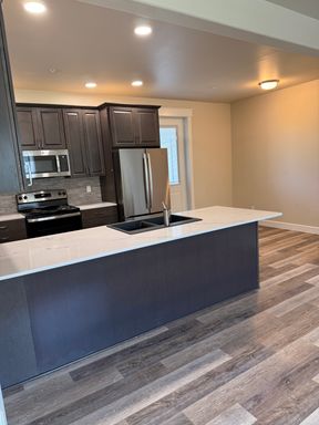 4401 Powerhouse Rd. - Waiting List Application - 2 Bedroom Apt – photo 1