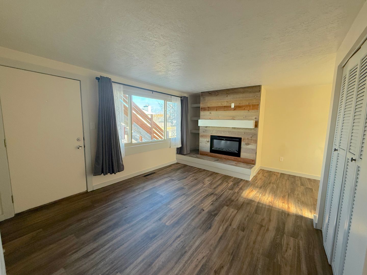 Great Falls Apartment: 4440 & 4600 4th Avenue North