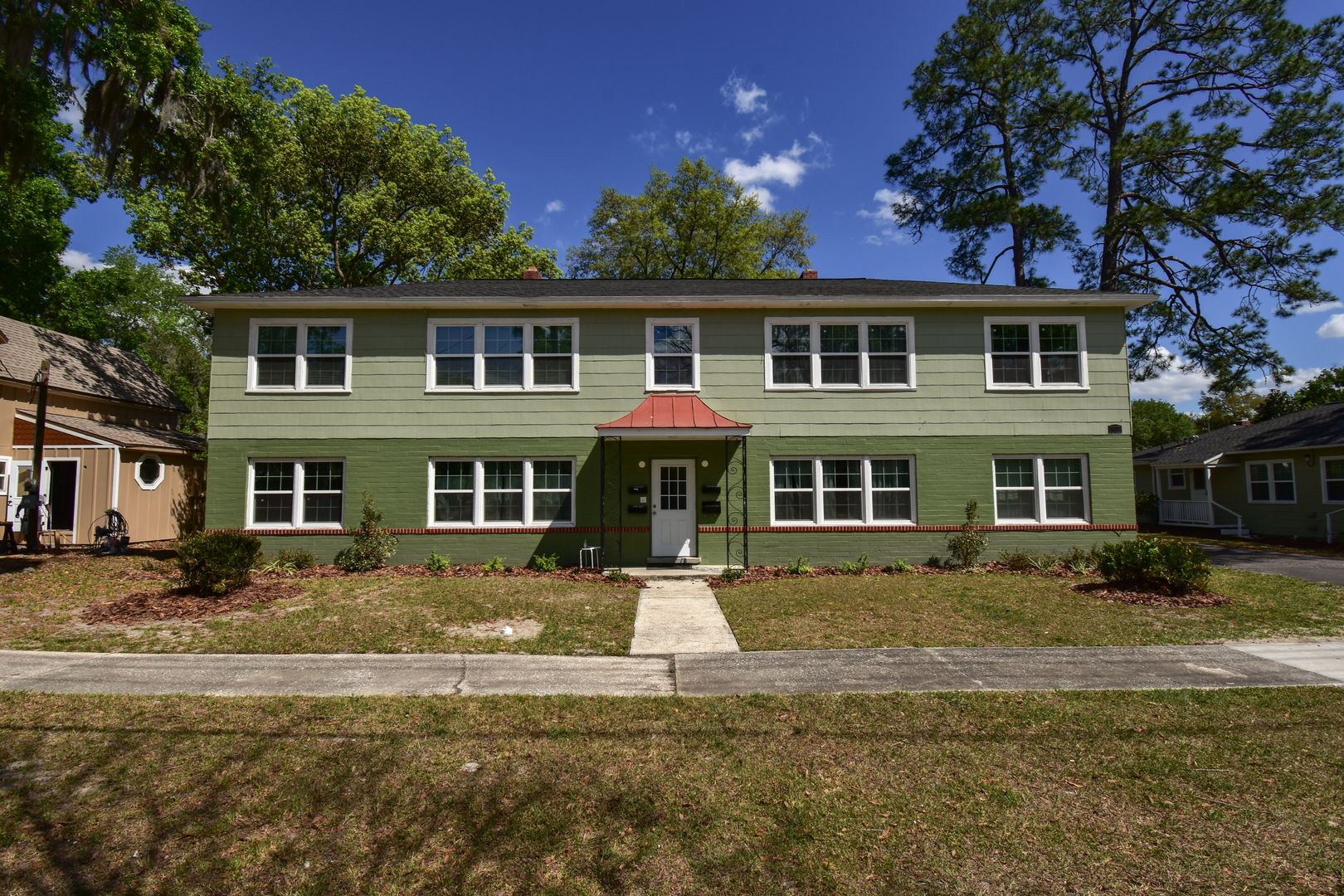 Third Avenue Apartments