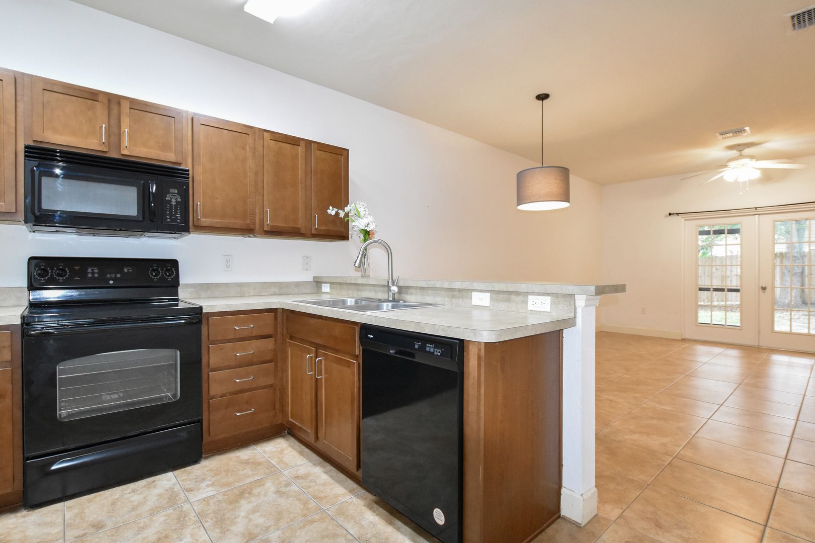 Gainesville Condo: 2951 SW 35th PL #143