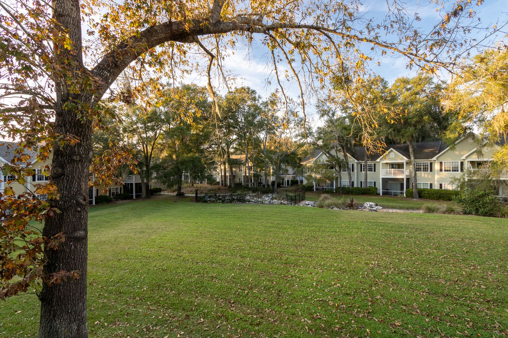 Gainesville House: 10000 SW 52nd Ave