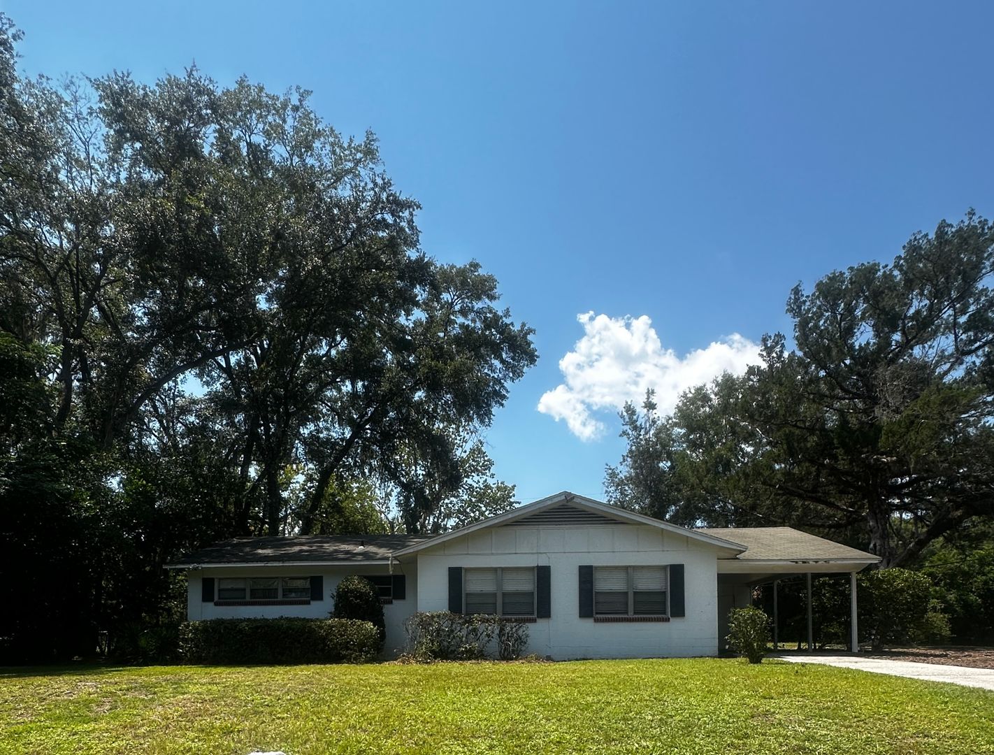 Gainesville House: 414 NW 36th St.
