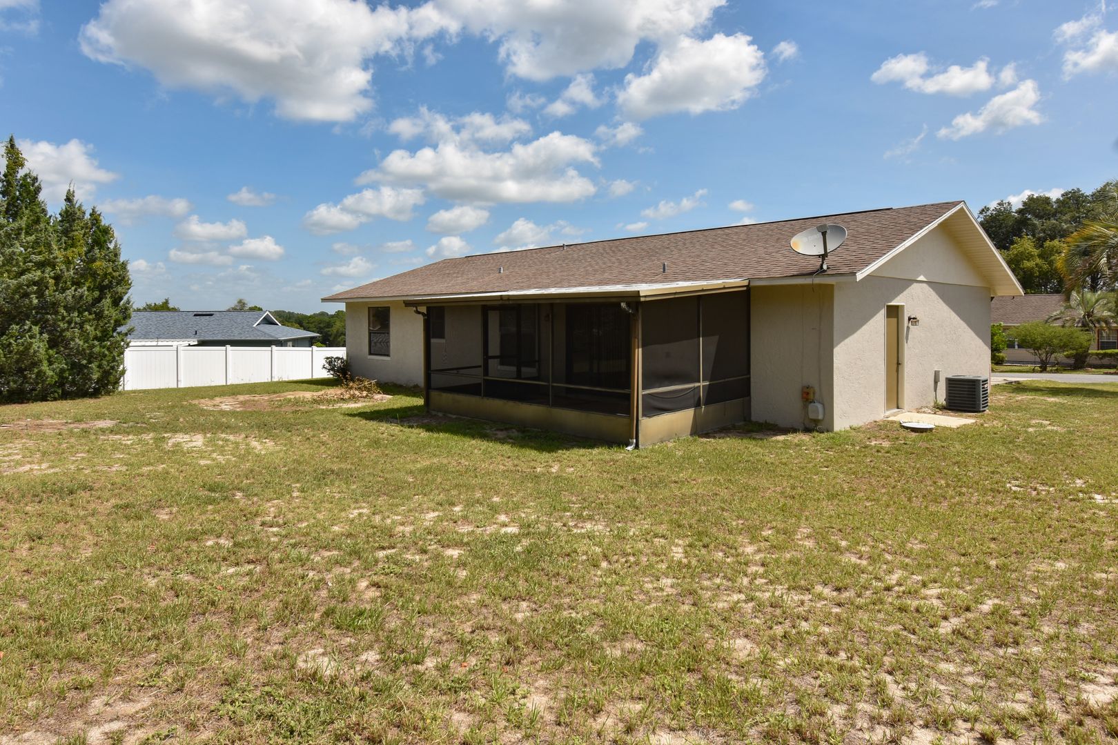 Ocala House: 27 Sapphire Run