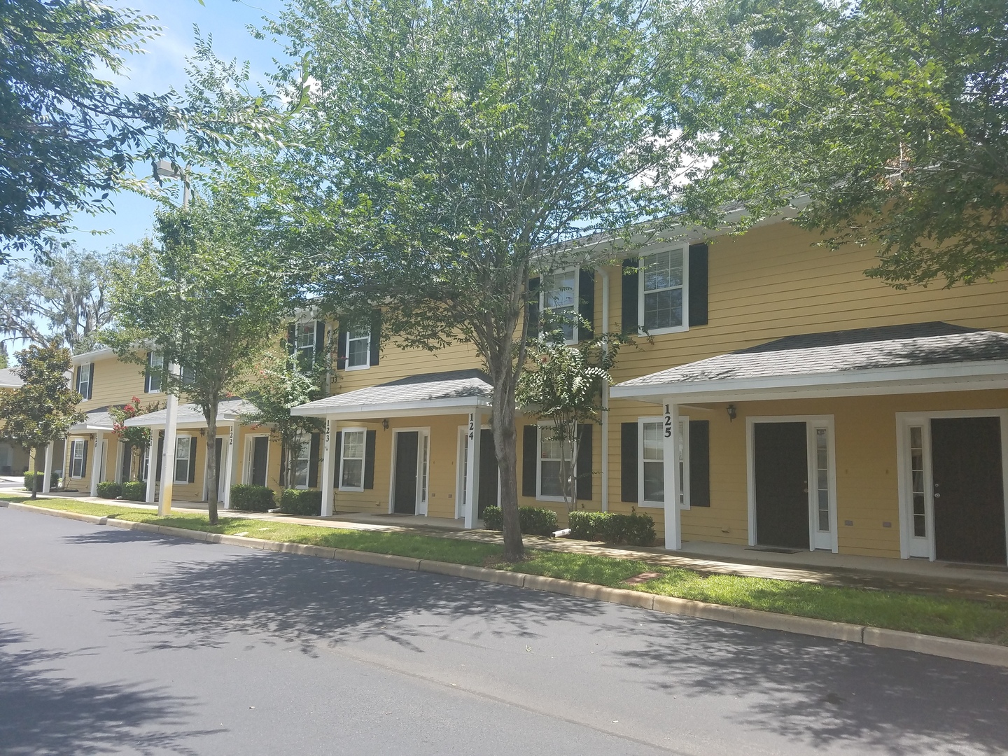 Gainesville House: 2933 SW 35th Place #124