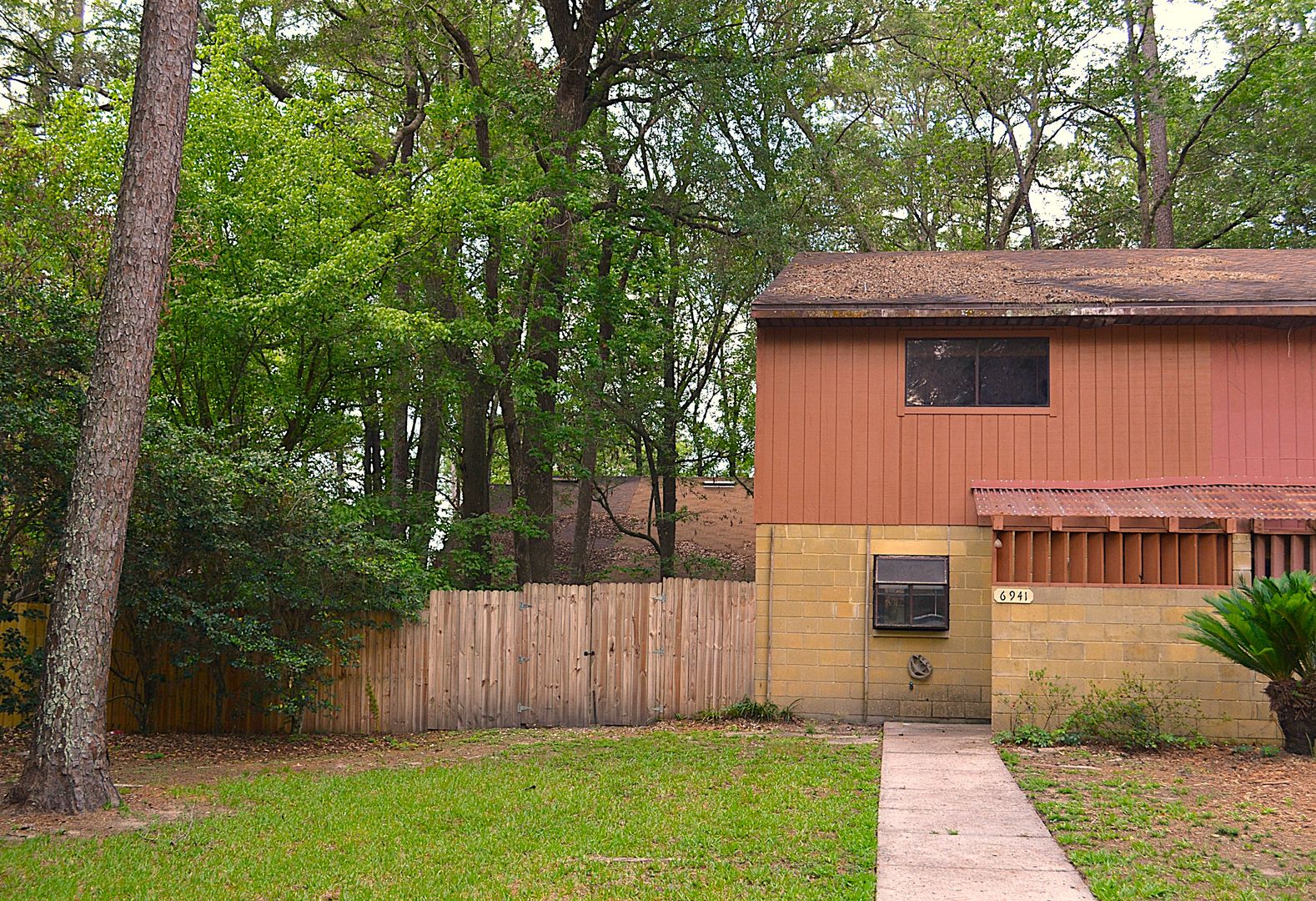 Gainesville House: 6941 SW 45th Avenue