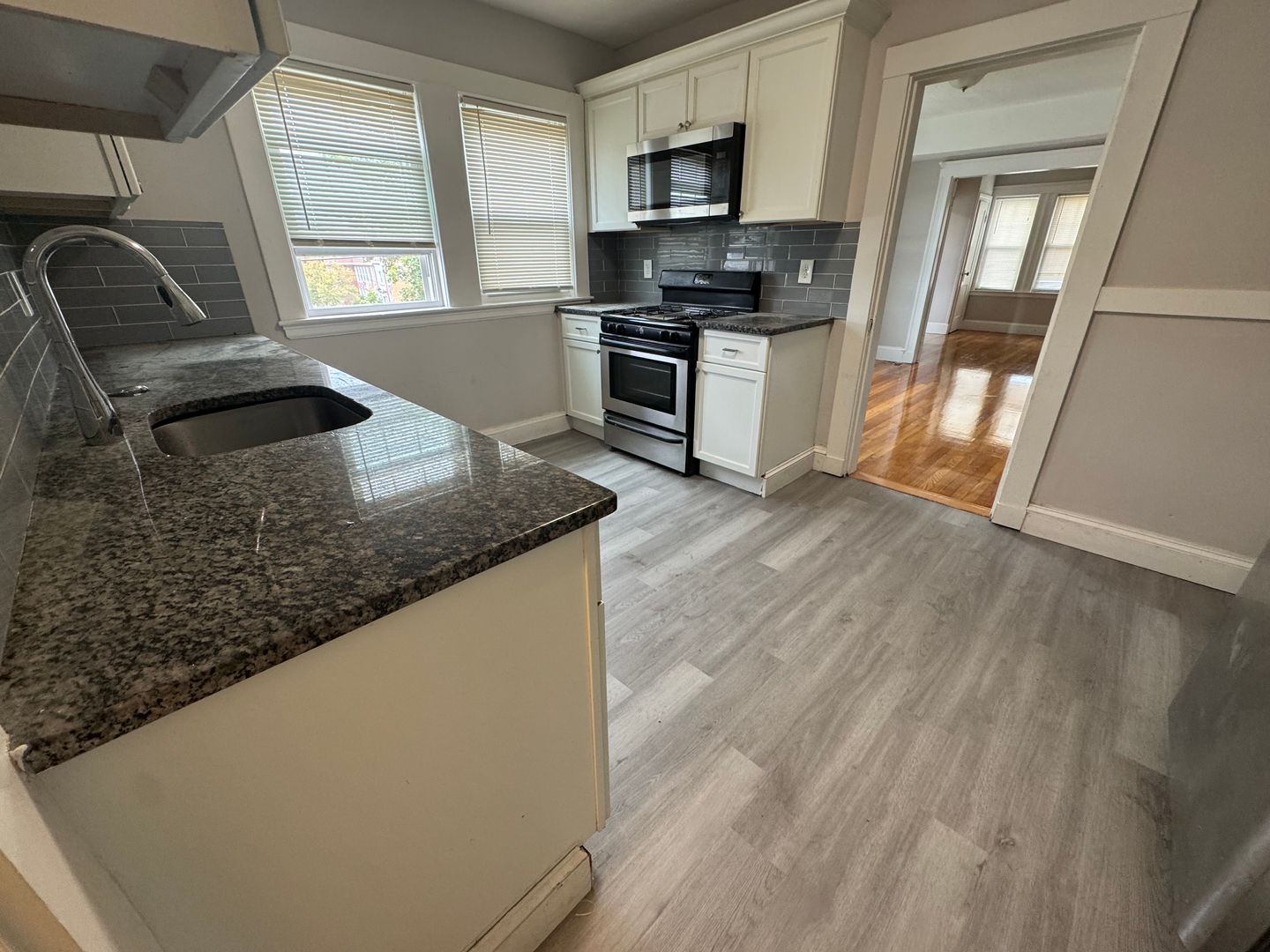 Boston Apartment: 26 School St