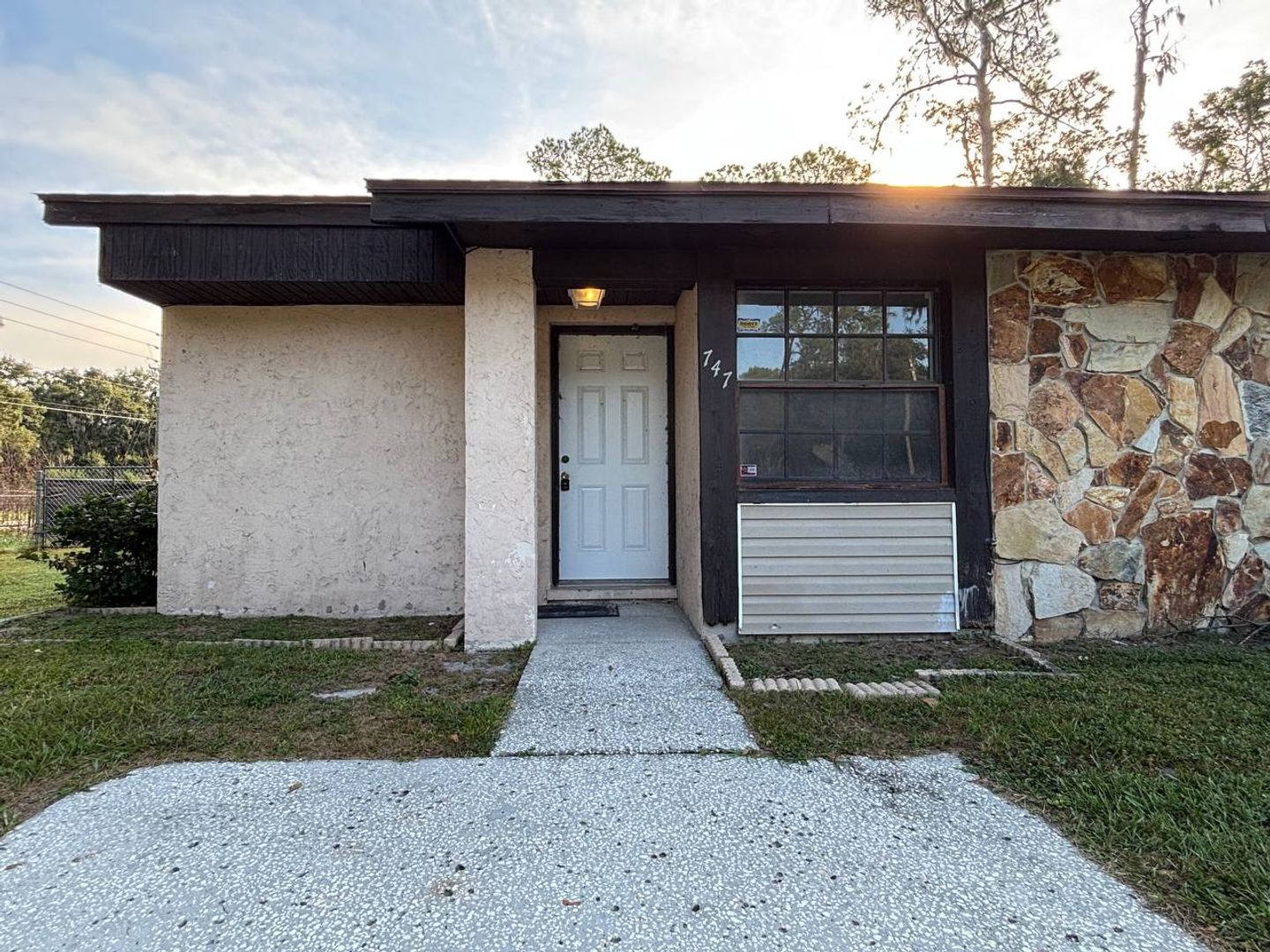 Lakeland Townhome: 747 Pineville Ln