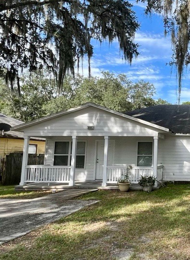 Lakeland Apartment: 638-640 Pineville Ln
