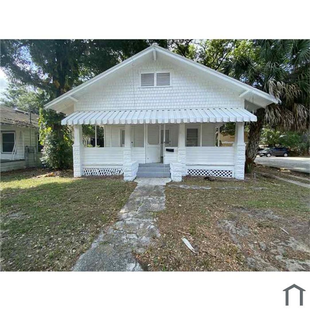 Lakeland Apartment: 921-923.5 E Orange St