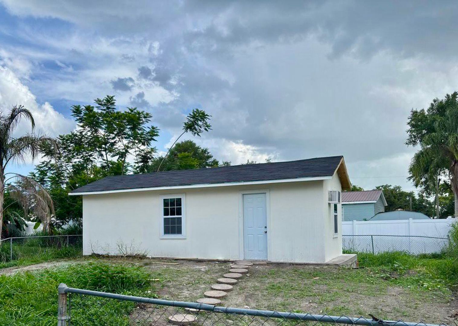 Lakeland Apartment: 2837 Vermont Ave