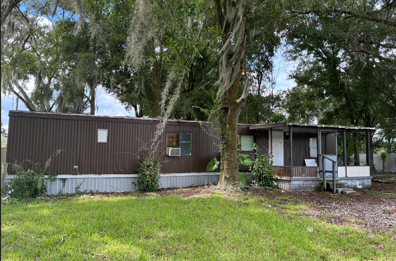 Lakeland Apartment: 1025 W Socrum Loop