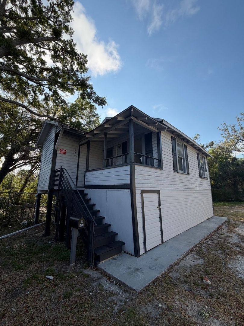 Lakeland Apartment: 921-923.5 E Orange St