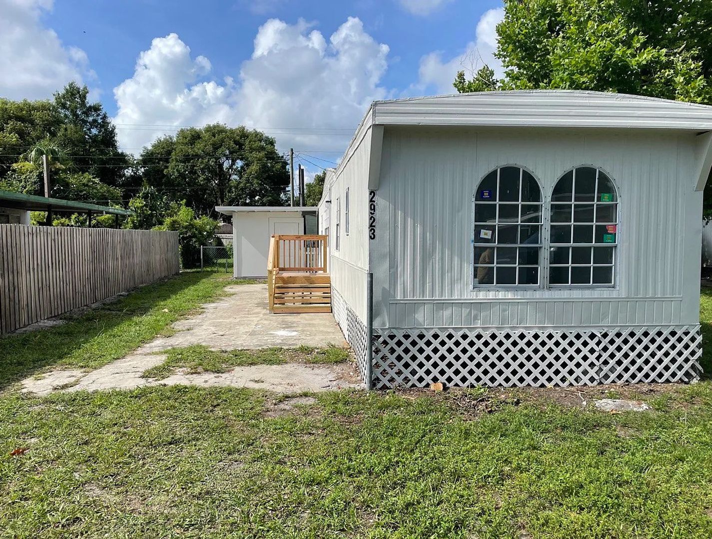 Lakeland House: 2923 Dover Ln