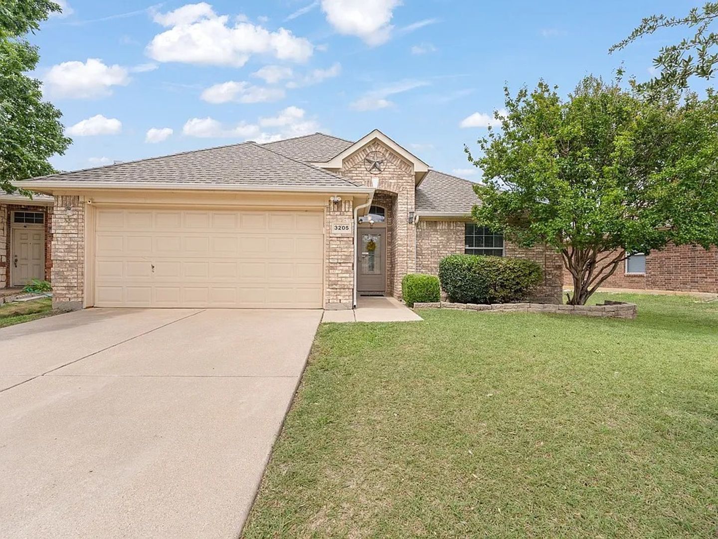 Fort Worth House: 3205 Chesington Drive