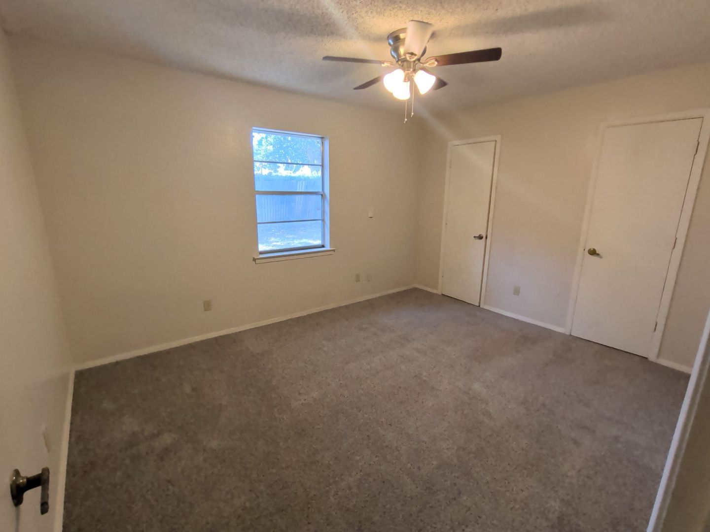 5541 Wood View 5 of 8