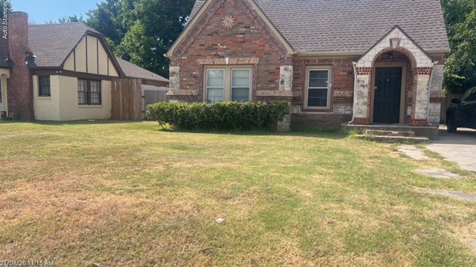 Arlington House: 804 Austin St