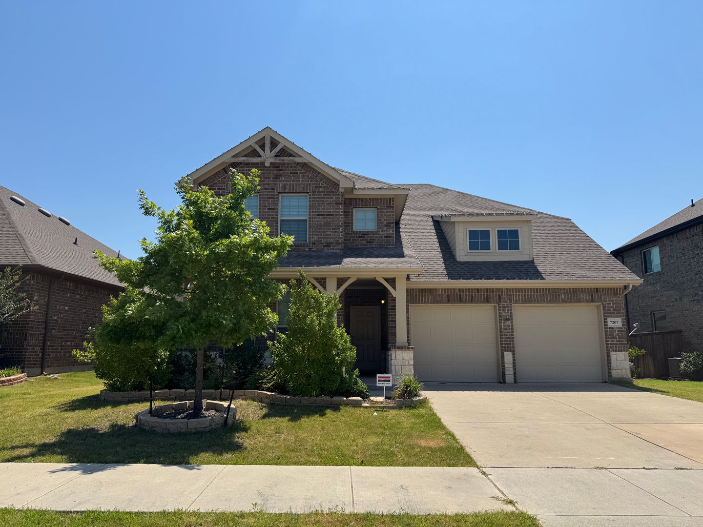 Arlington House: 7207 Fallen Crest