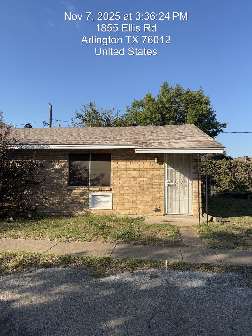 Arlington House: 1855 Ellis Rd, Apt A