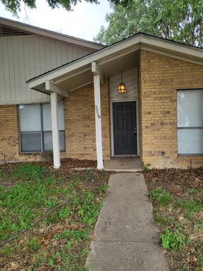 2716 St. George Place Arlington, TX 76015 – photo 1