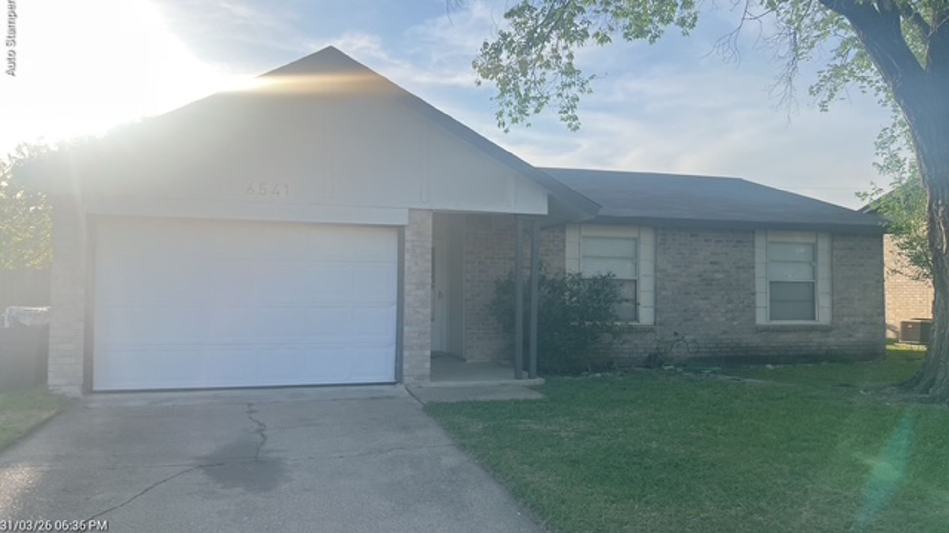 N Richland Hills House: 6541 Wakefield