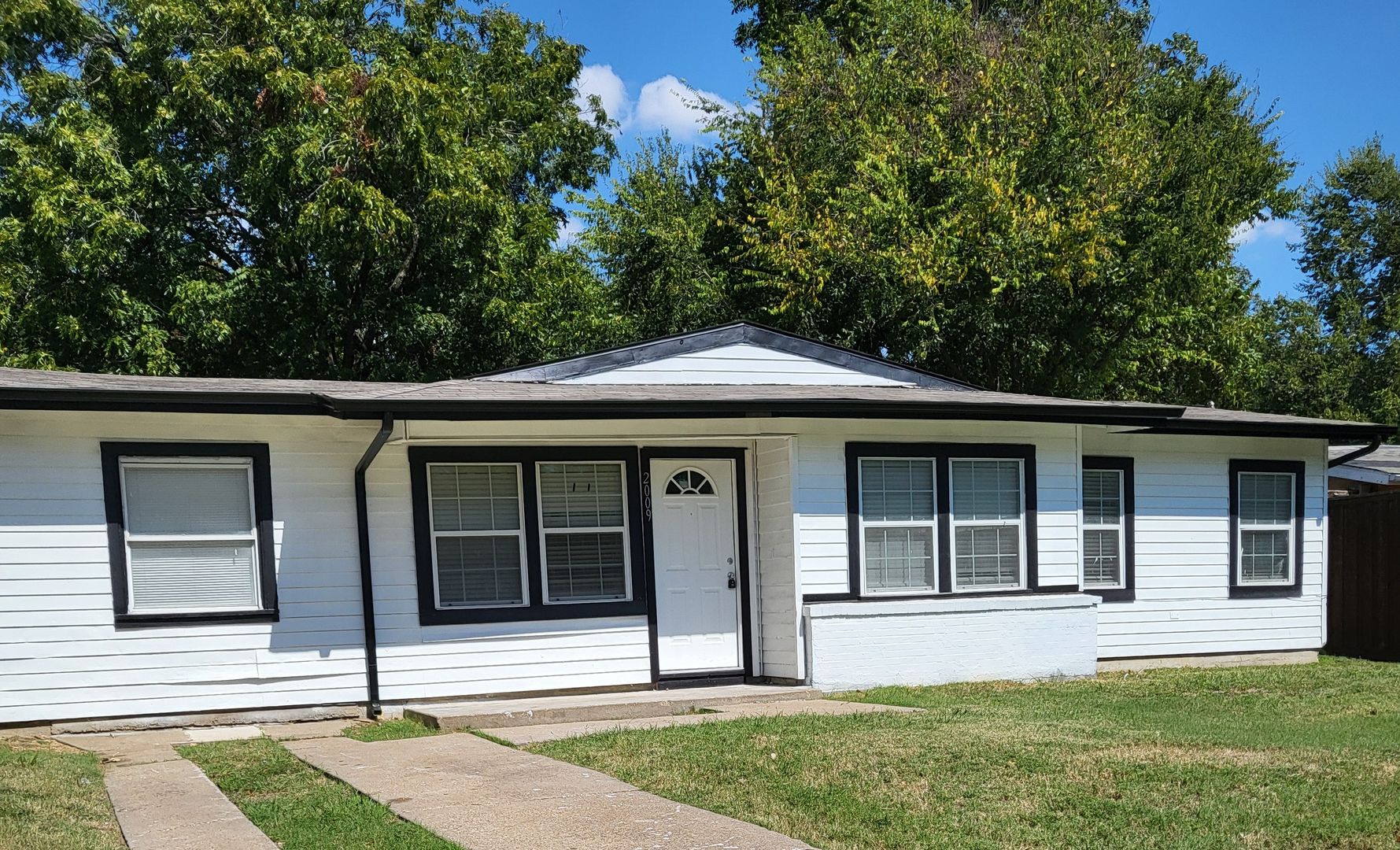 Arlington House: 2009 Sidney