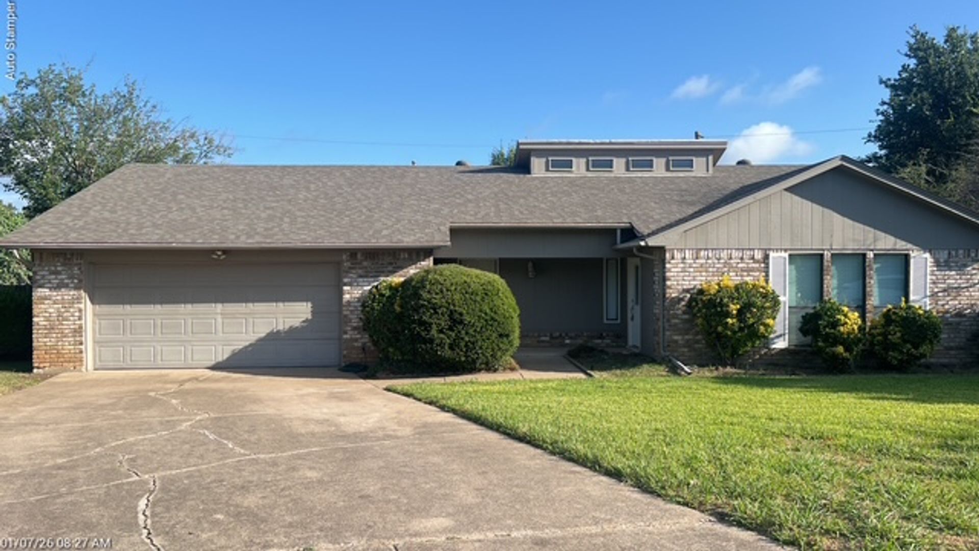 Arlington House: 3700 Dauphine Ct