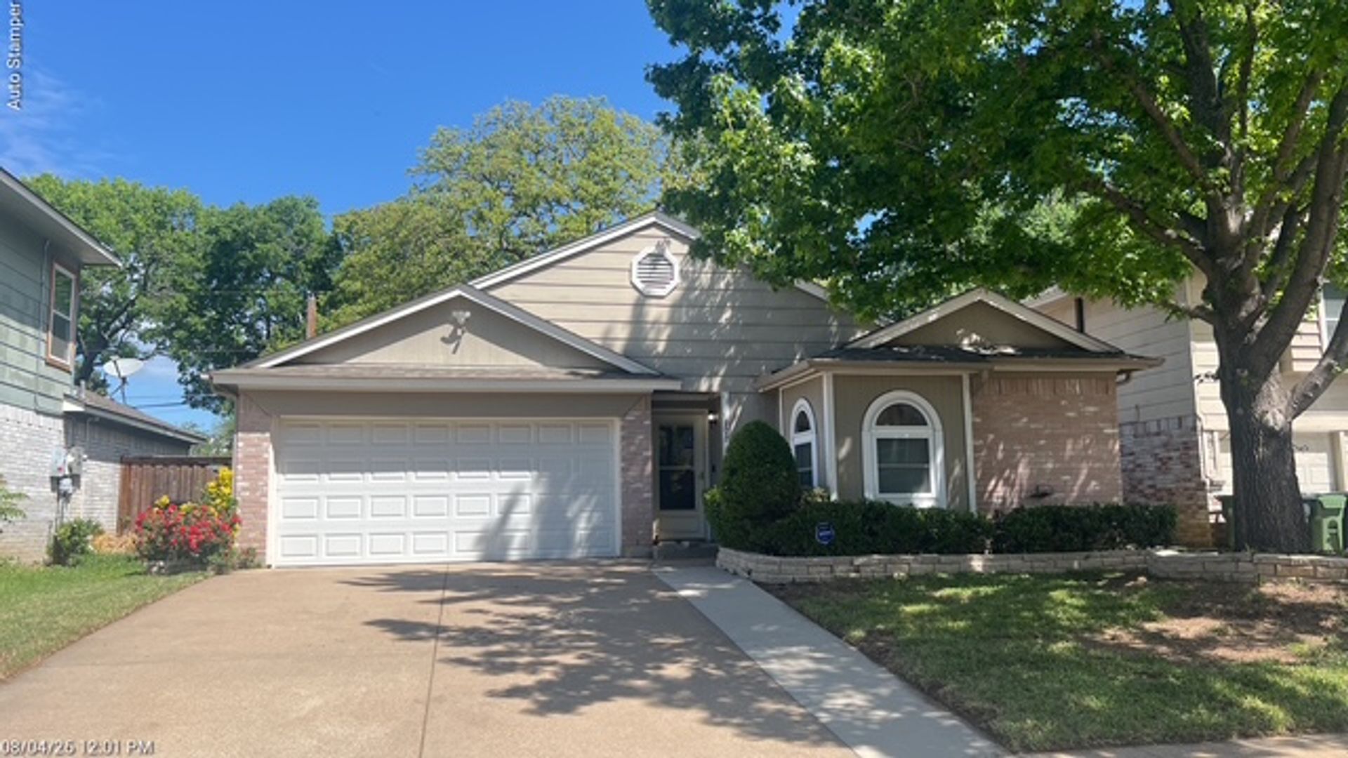 Arlington House: 903 Lovewood Ln