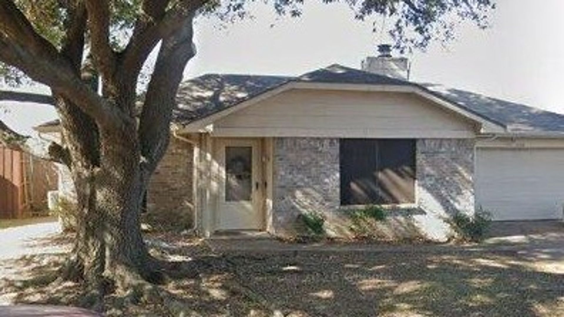 Arlington House: 5310 Pampas Ct