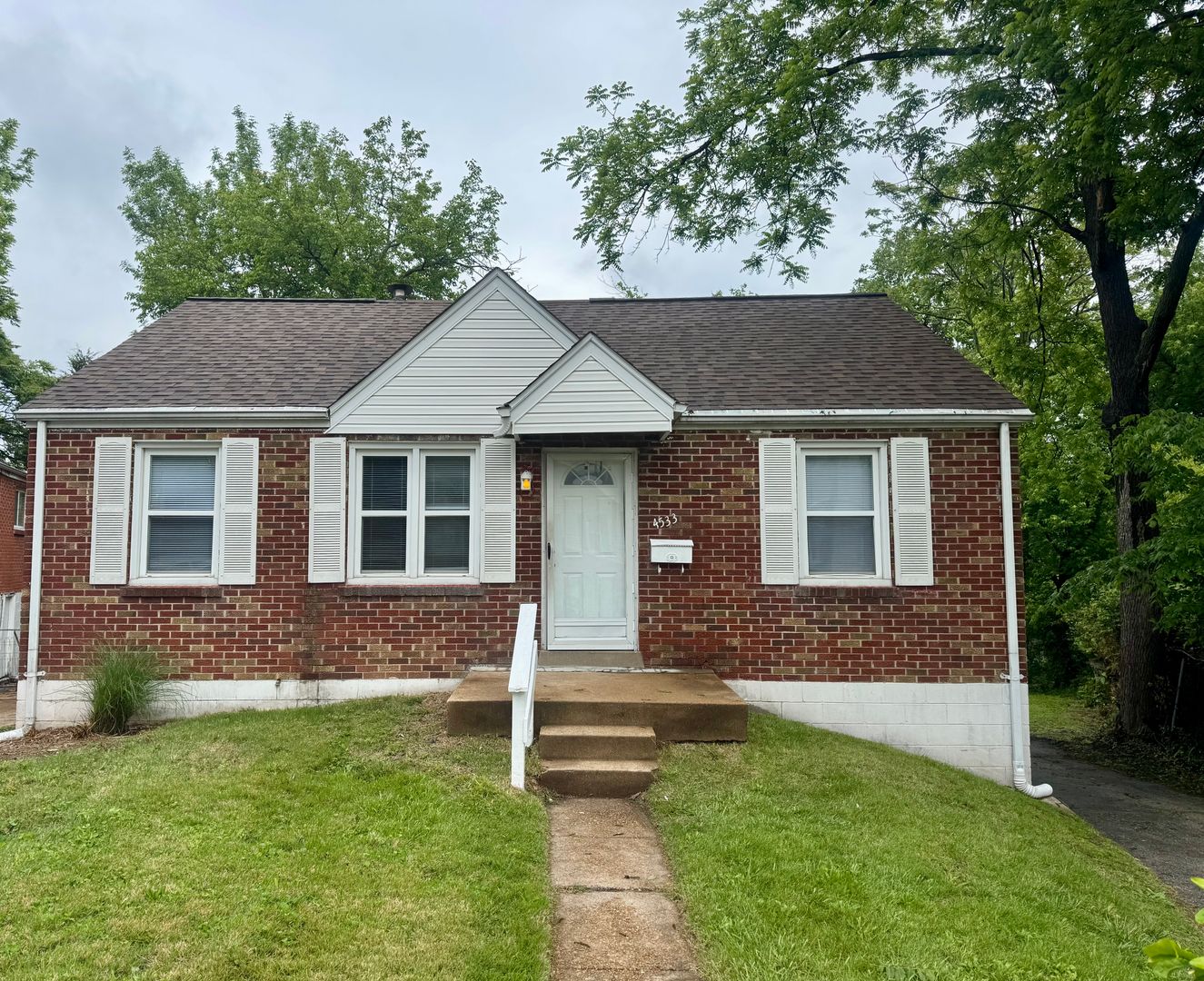 St Louis House: 4533 Stivers