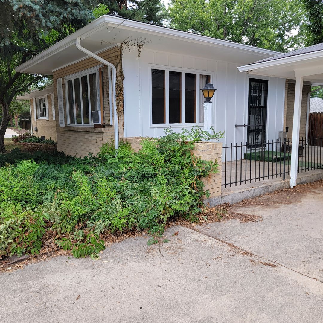 Longmont House: 840 Faith Ct