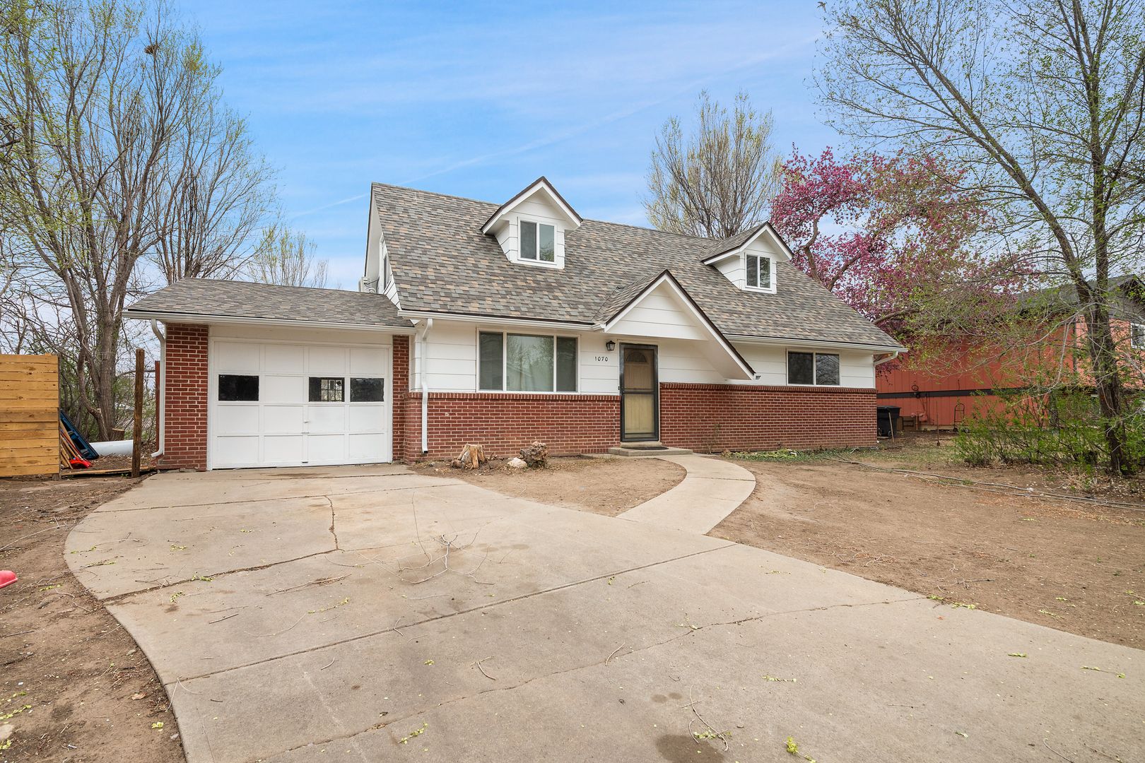 Longmont House: 1070 S Coffman St