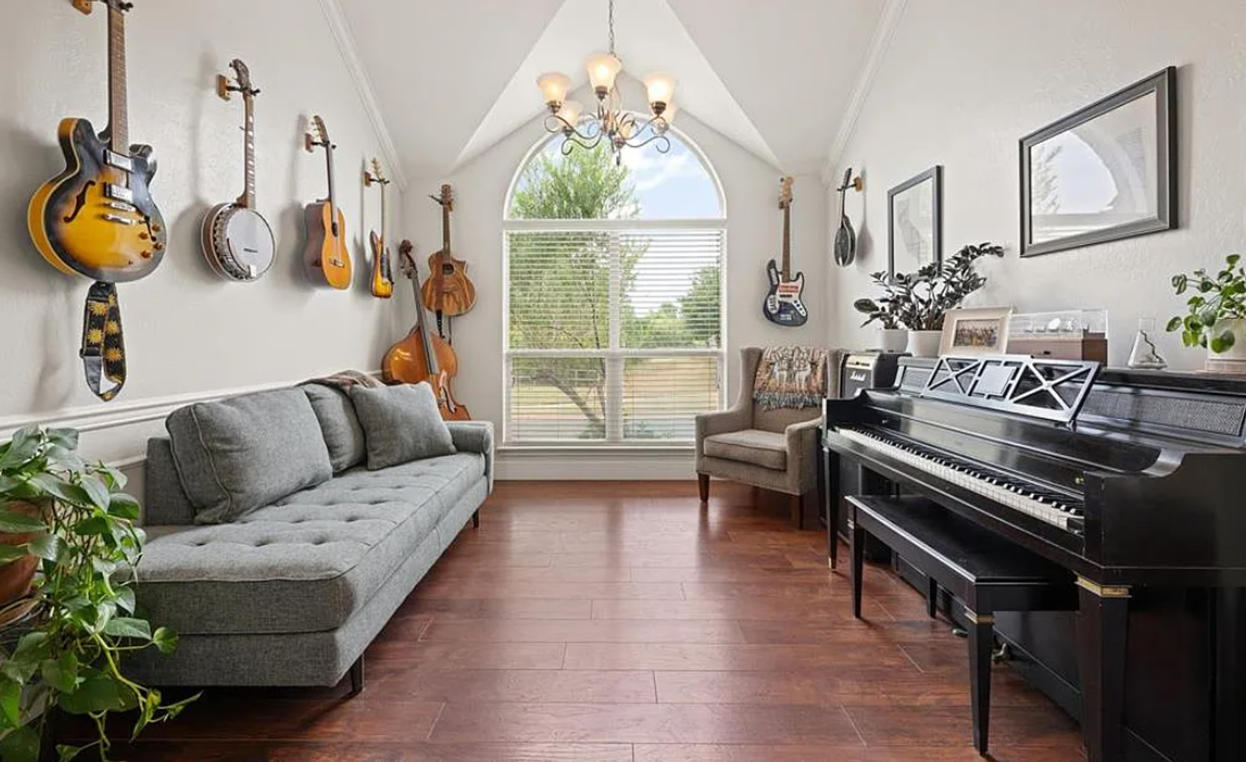 North Rose Lake neighborhood, within the Deer Creek School District