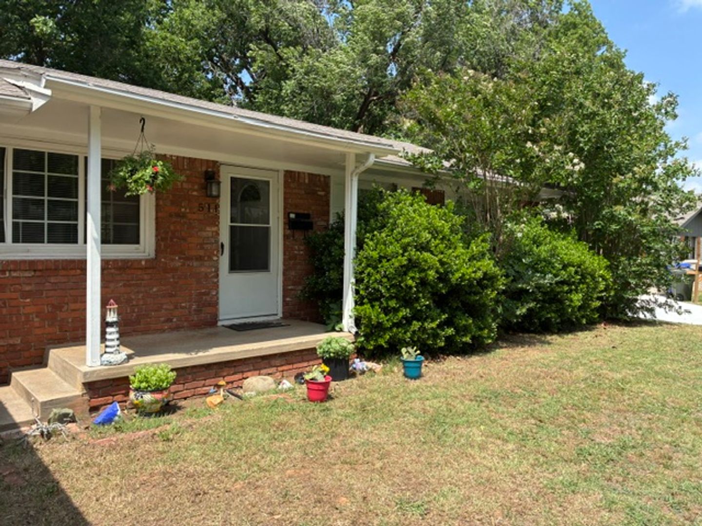 Norman House: 511 Manor Drive